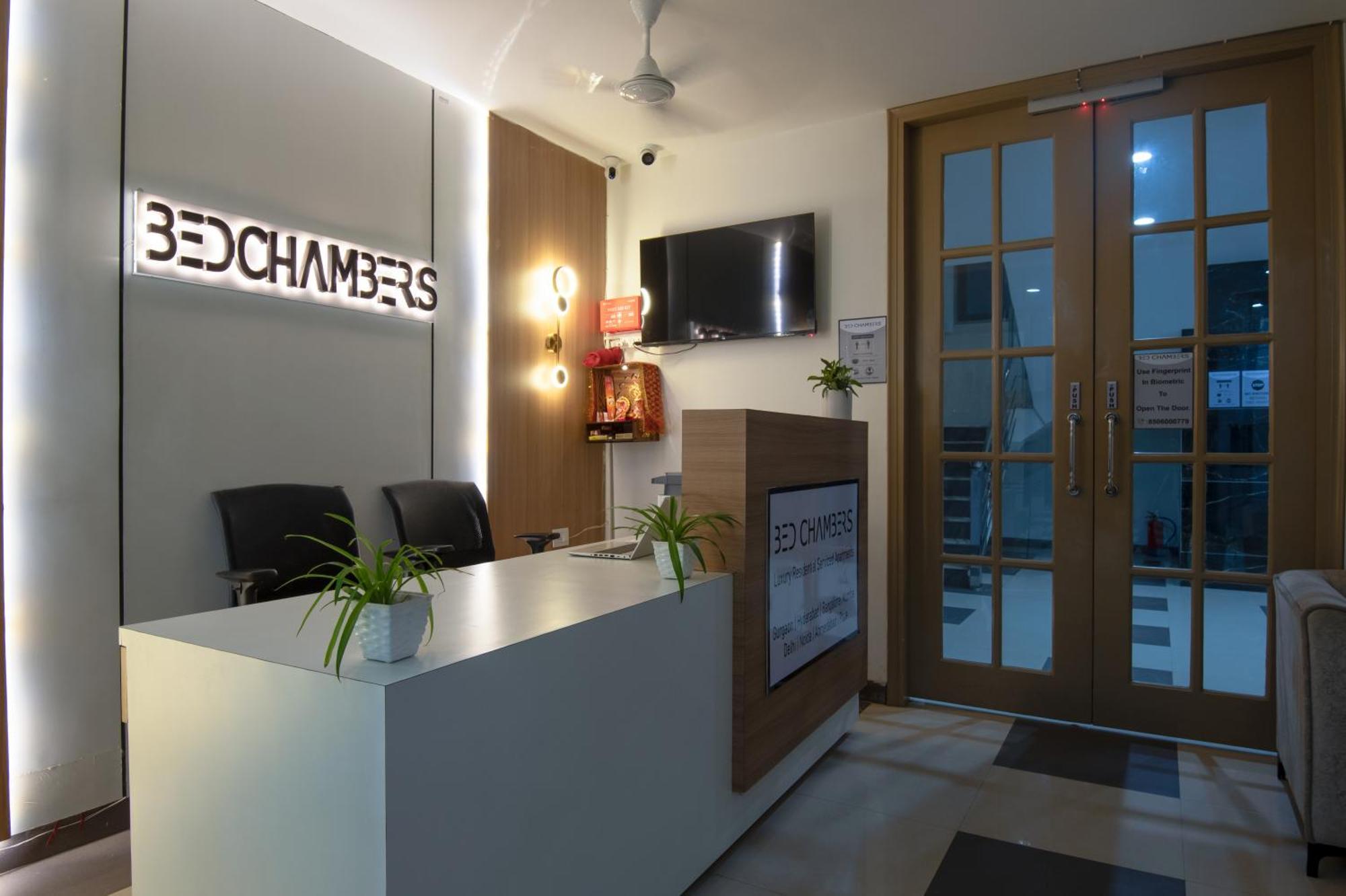 Bedchambers Serviced Apartment, Medicity Gurgaon Exteriör bild